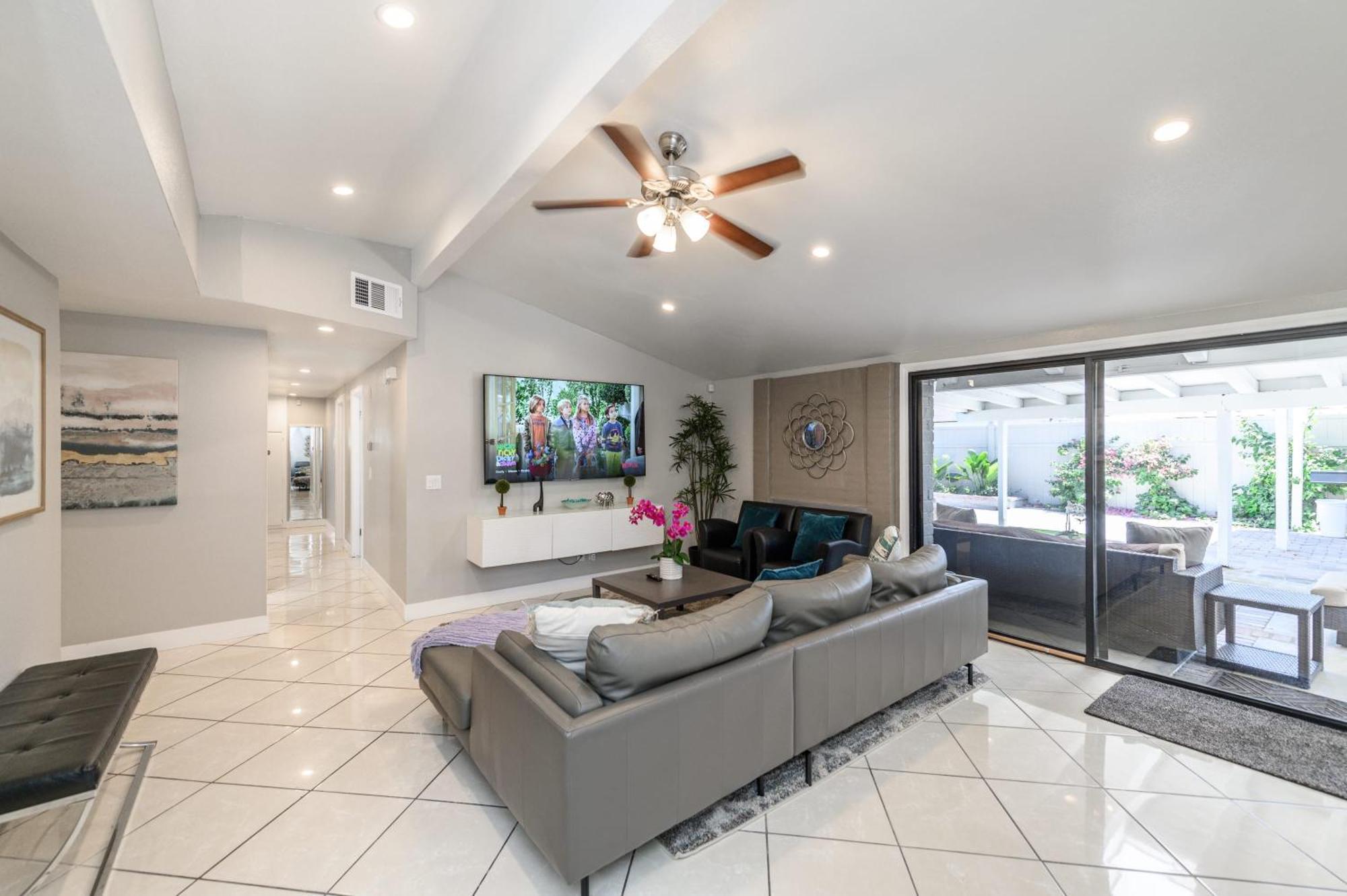 Disneyland Dream Villa 5 Bedroom 3 Bath Theater Games Pool Table Anaheim Ngoại thất bức ảnh